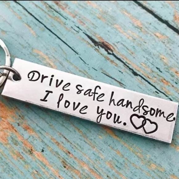 Drive Safe Handsome Key Chain - Picture 4 of 4